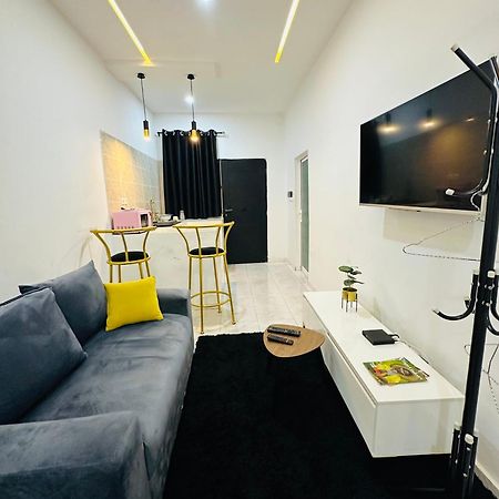 Ad Home Lomé Zewnętrze zdjęcie